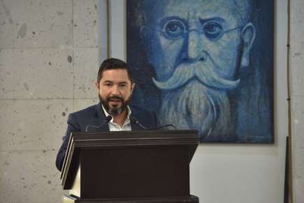 Presentan iniciativa para actualizar licencias por maternidad y paternidad   