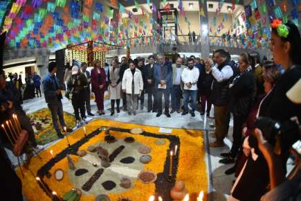 Realiza Congreso de Veracruz muestra de altares por Día de Muertos
