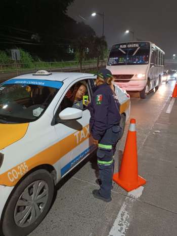 Supervisan 680 vehículos en operativo de alcoholimetría