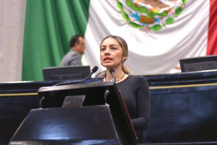 Convoca Diputada a la unidad para legislar en materia de género   