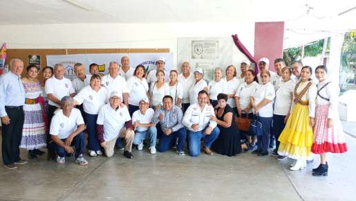 Develan Placa de Alumnos de la Primera Generación del CBTIS 55 de Pánuco