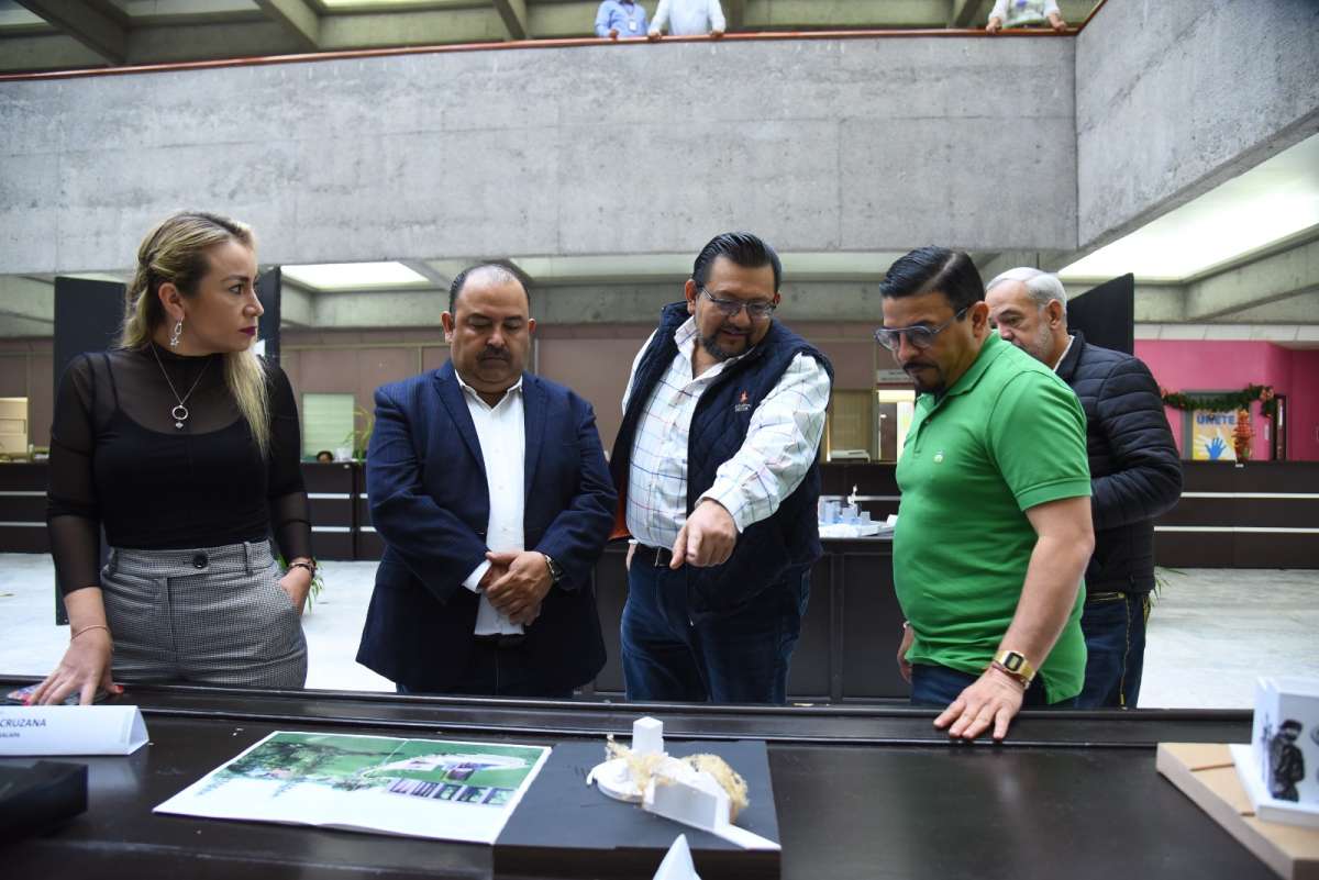 Analiza Diputado los proyectos de memorial dedicado a los héroes de la salud   