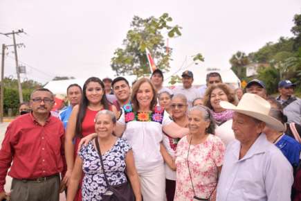 TEPETZINTLA RESPALDA A ROCÍO NAHLE