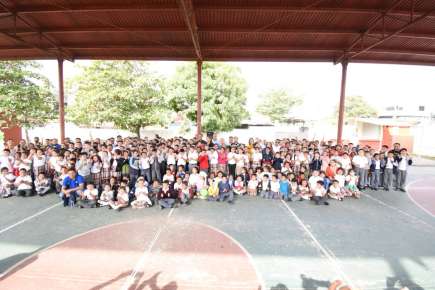 Marcos Isleño dignifica espacios educativos de Medellín con nuevas obras