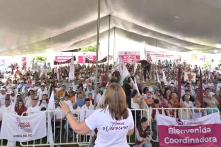 MORENA IMPARABLE CON ROCÍO NAHLE