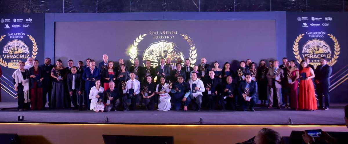 Altas Montañas y Papantla, reciben nuevamente el Galardón Turístico