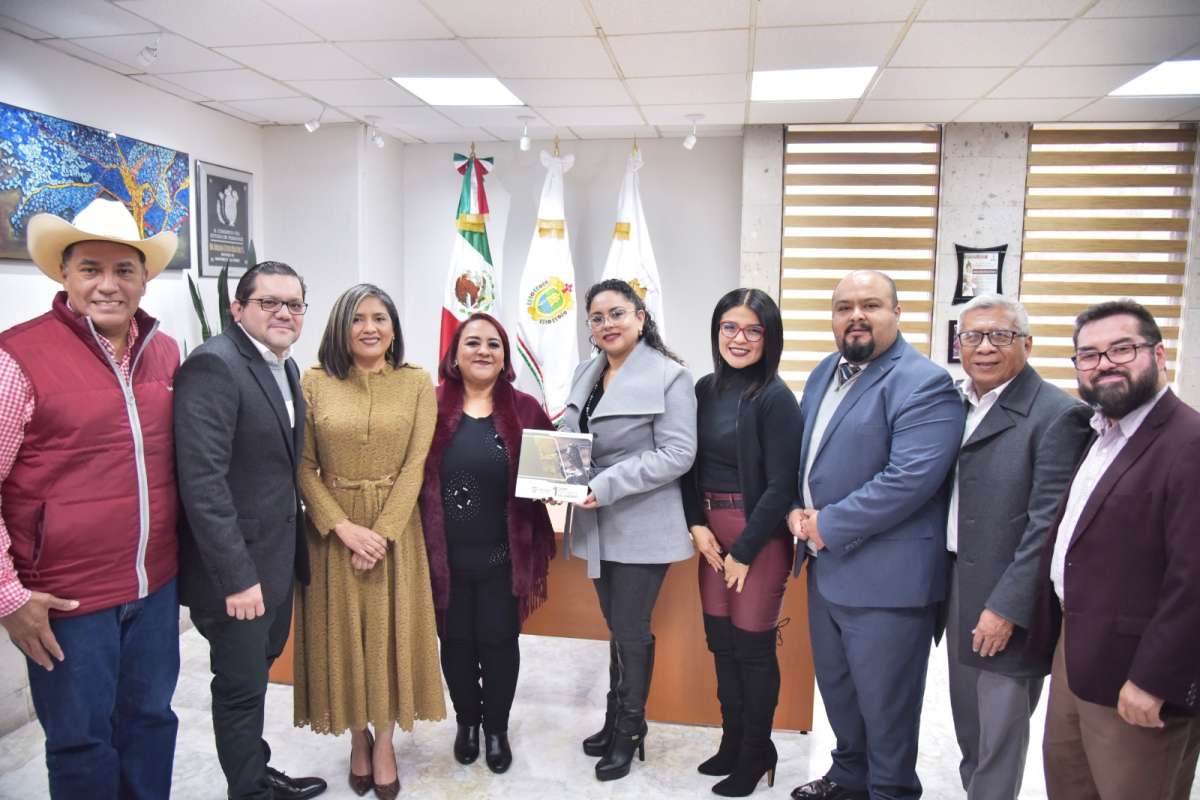 Congreso local recibe el informe anual de labores del TRIJAEV