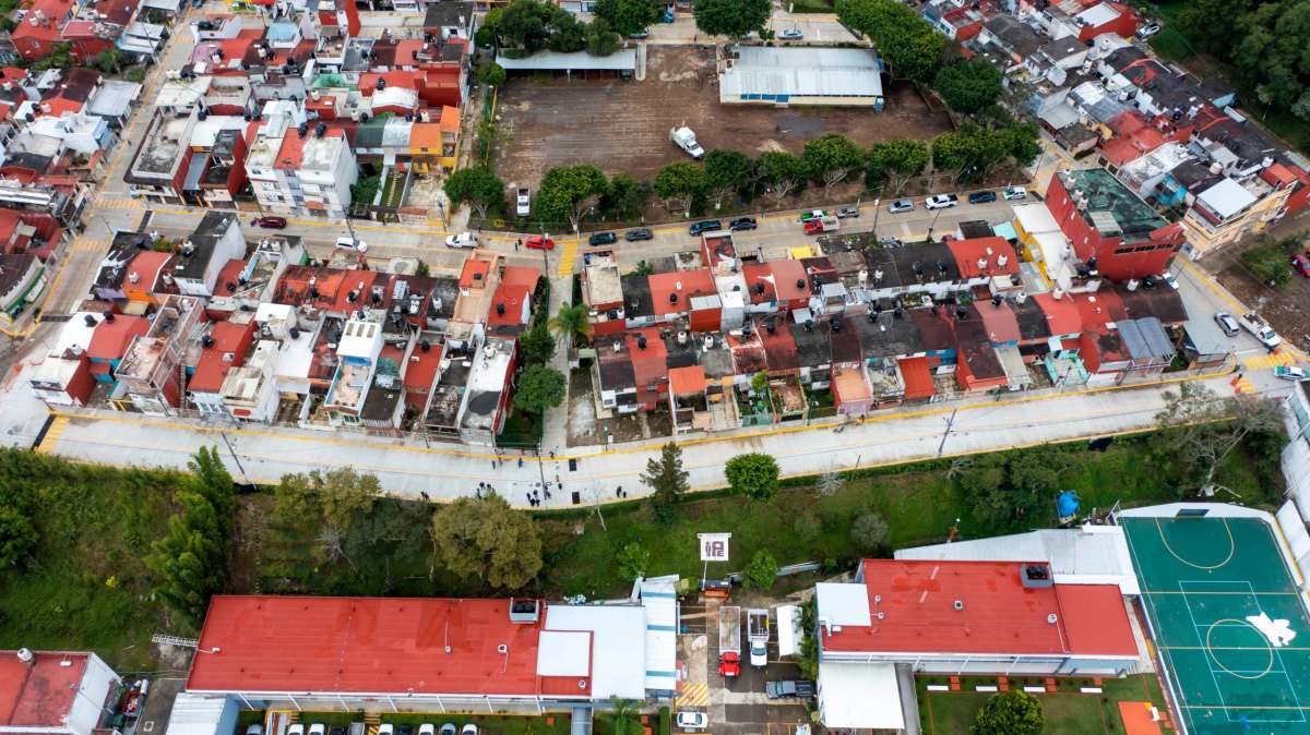 Entrega Ricardo Ahued obras de pavimentación en Lomas Verdes