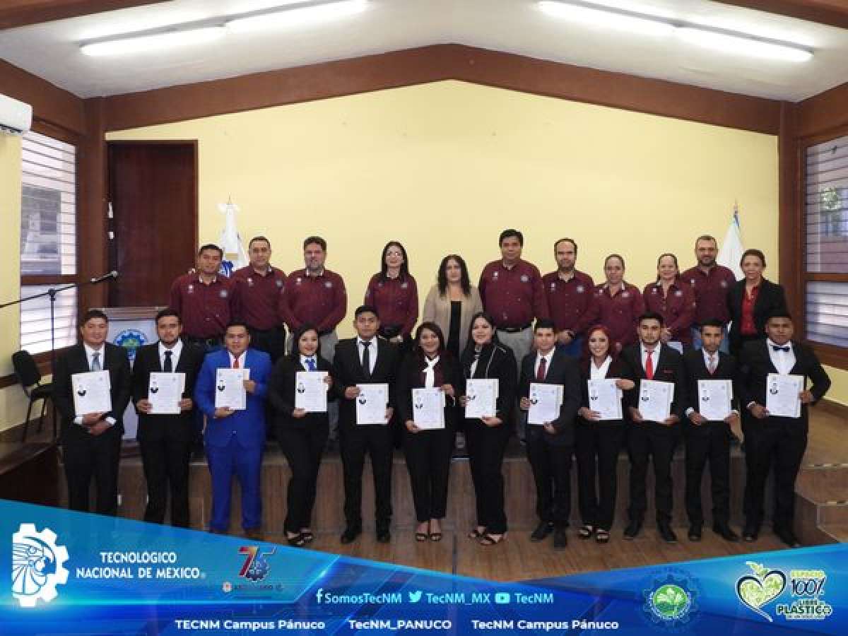 Se Titulan Nuevos Profesionistas Panúquenses; son Egresados de la Carrera de Ingeniería Industrial del TecNM Campus Pánuco