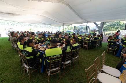 Reconocen autoridades labor de policías de Córdoba
