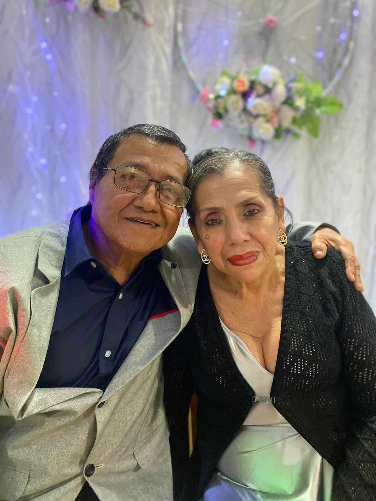 Celebraron 45 Años de Feliz Matrimonio Héctor Hugo Bocanegra y María Trinidad Valdez Martínez