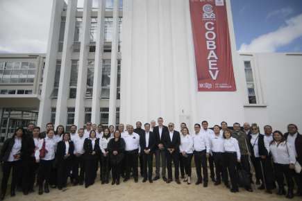 Con ahorros propios, el COBAEV estrena oficinas: gobernador Cuitláhuac García   