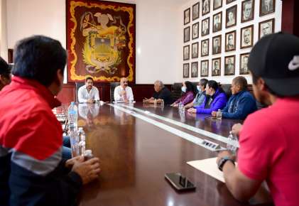 Atiende Ricardo Ahued a vecinos de Lomas de San Roque