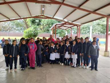 Alcalde Higuense Refrenda su Compromiso con la Educación en el Higo