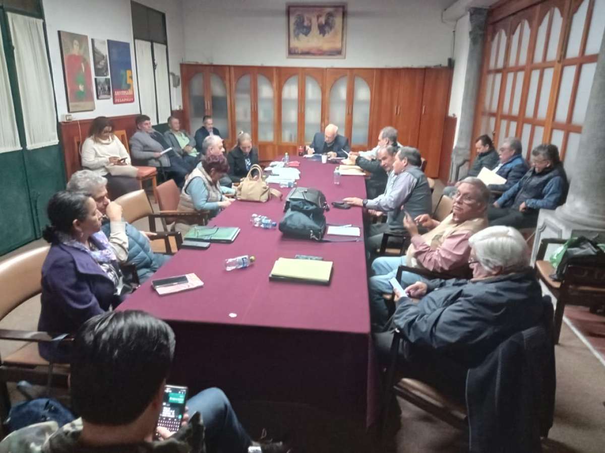 Grave que CECOL intervenga en negociaciones entre Fesapauv y UV: Levet