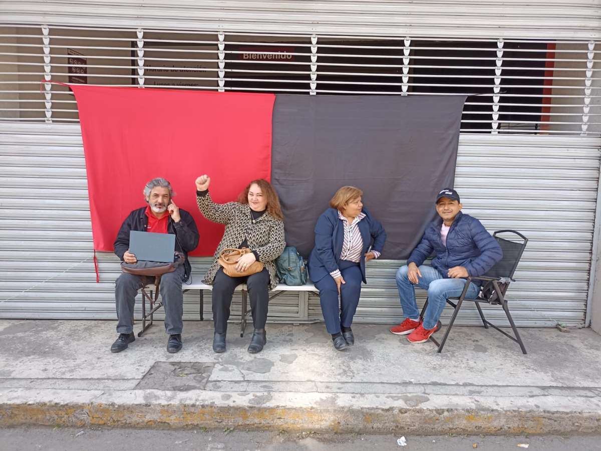 Trabajadores estallan huelga en Nacional Monte de Piedad, directivos se cierran al diálogo   