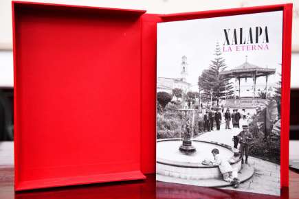 Presentan el libro: “Xalapa la eterna”
