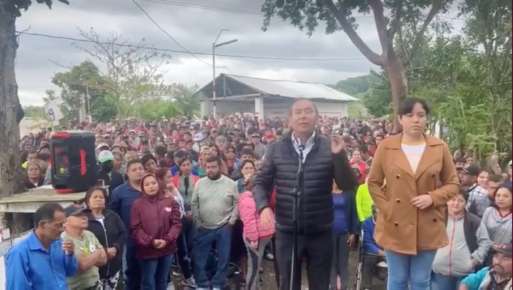 Exije dirigente cardenista Antonio Luna al munícipe de Martínez de la Torre, vivienda y agua potable para familias humildes.