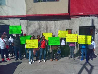 Petistas veracruzanos se manifiestan en la sede nacional  del PT, inconformes con la designación de candidaturas   