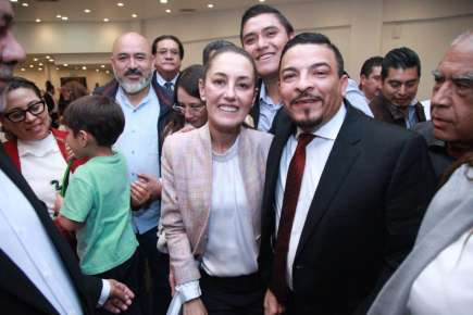 Gómez Cazarín cierra filas con Sheinbaum por la defensa de las reformas de AMLO