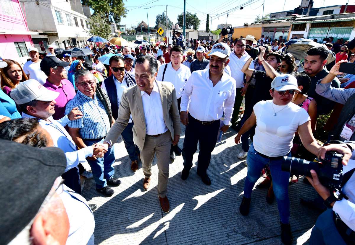 Con obra pública se transforma la vida en Xalapa: Ricardo Ahued