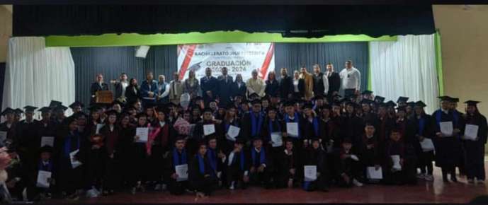 Se Graduaron Más de 100 Aprendientes del Bachillerato UPAV 203G Sede Pánuco   