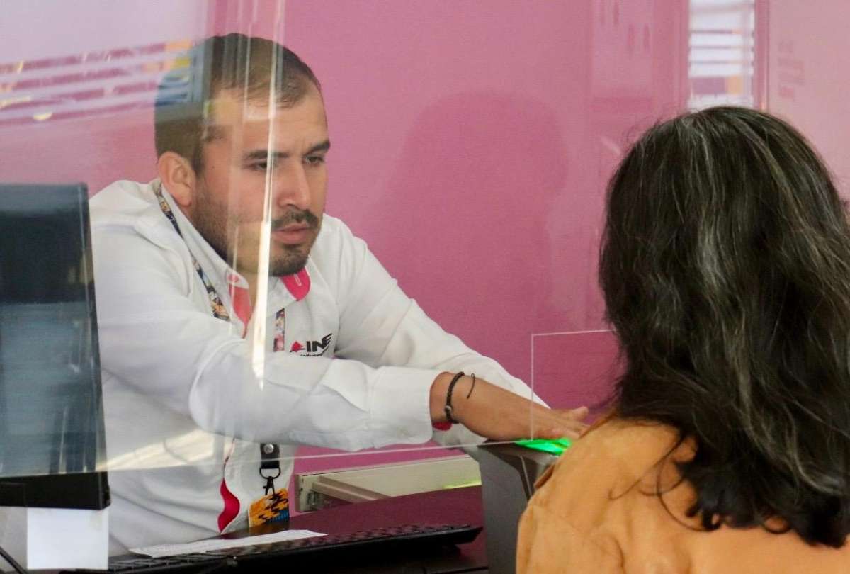 Las y los ciudadanos tienen hasta el 20 de mayo para solicitar una reimpresión de su credencial para votar en caso de extravío o robo   