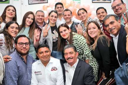 Se reúne dirigencia estatal de “Que Siga la Democracia” con Gabriela Jiménez Godoy y Edgar Garza en la CDMX.