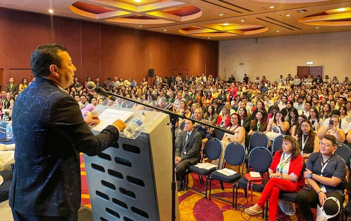 Desidia y falta de información, agrava problemas  de salud bucal entre pacientes, dicen especialistas