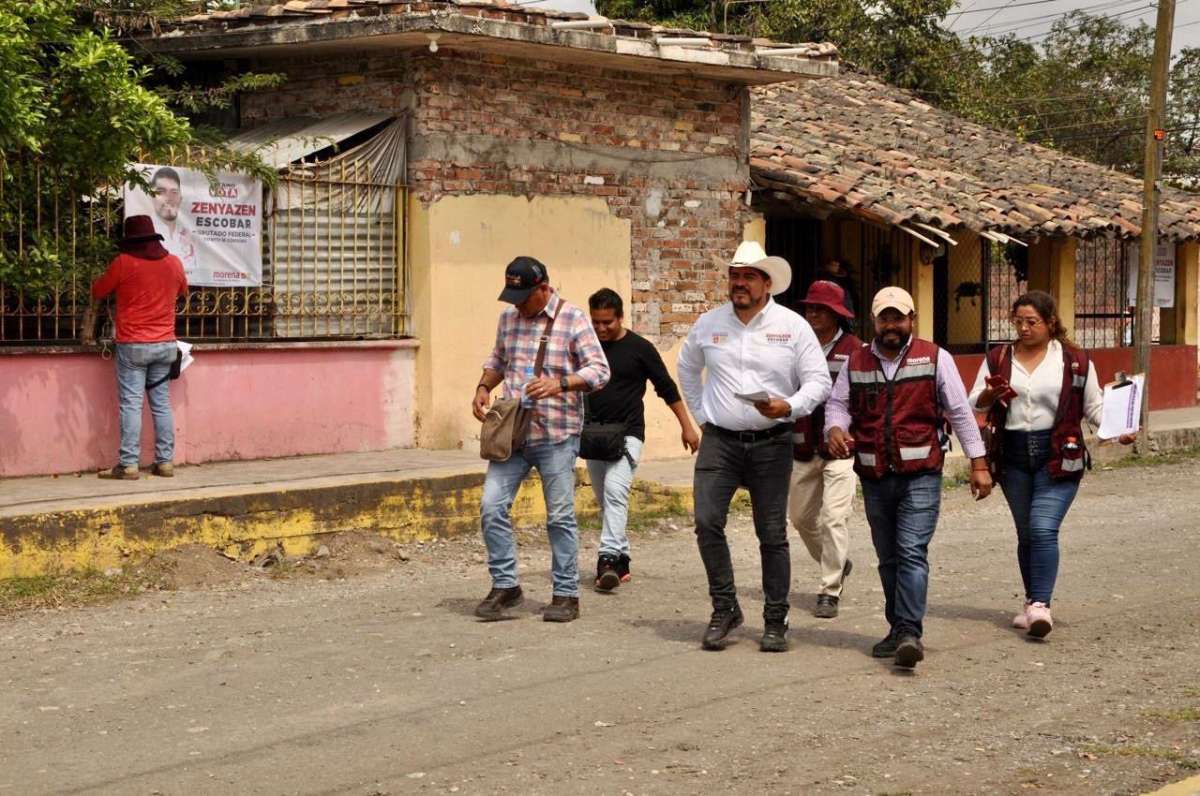Necesario legislar para seguir fortaleciendo el sistema educativo con becas: Zenyazen Escobar