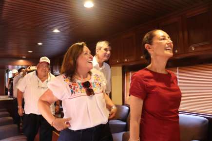 RECORREN ROCÍO NAHLE Y CLAUDIA SHEINBAUM TERMINAL DEL INTEROCEANICO