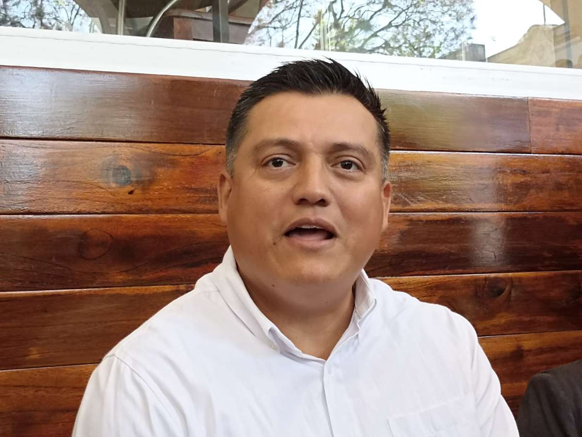 Denuncian altos descuentos en sus salarios docentes  de Telebachillerato Comunitario del Estado de Veracruz