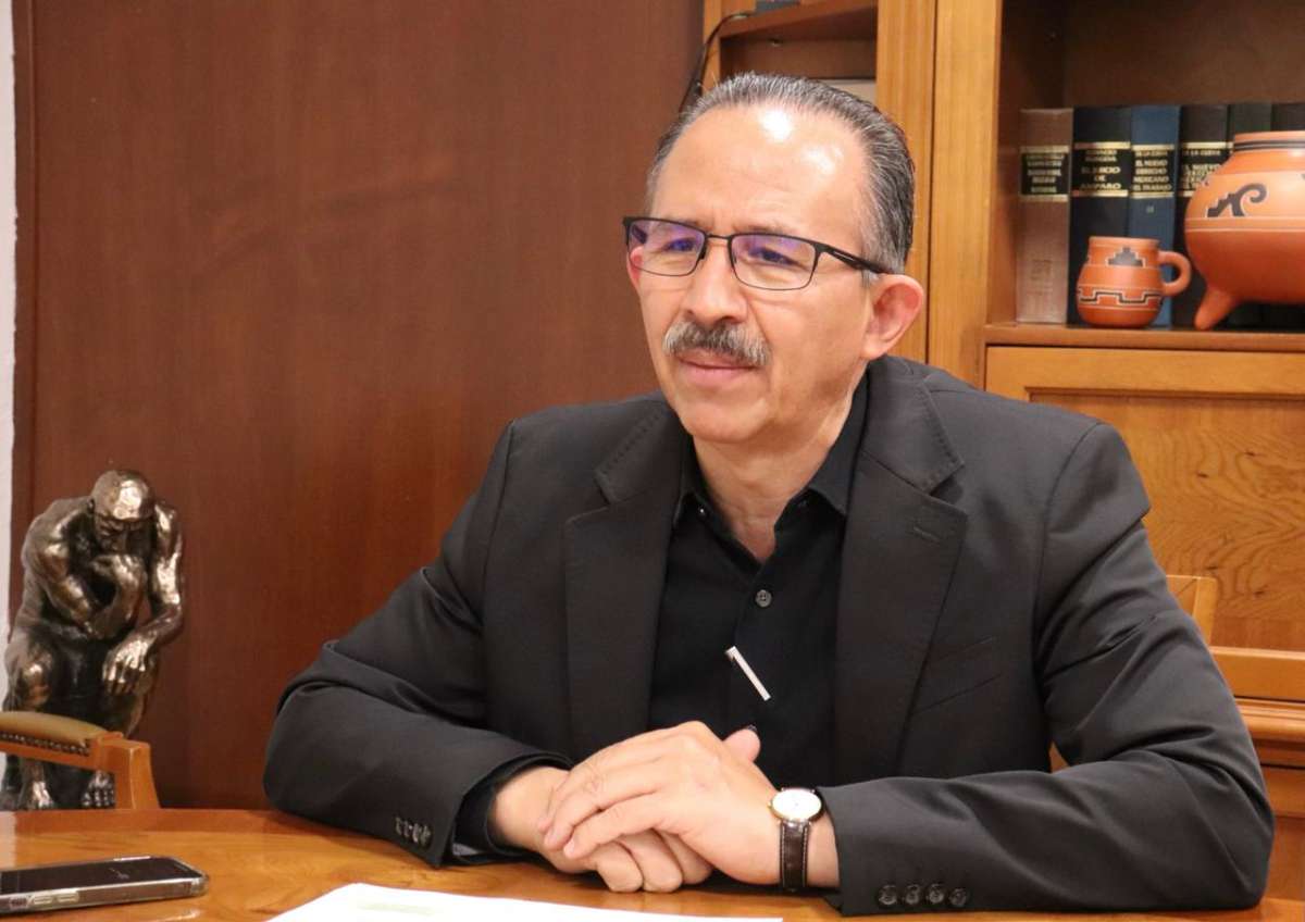 INE Veracruz difundió Primer Debate Presidencial entre personas en prisión preventiva Irineo Pérez Melo.- La Junta Local y la IX Junta Distrital Ejecutiva del Instituto Federal Electoral en el Estado de Veracruz han realizado diversas actividades de socia