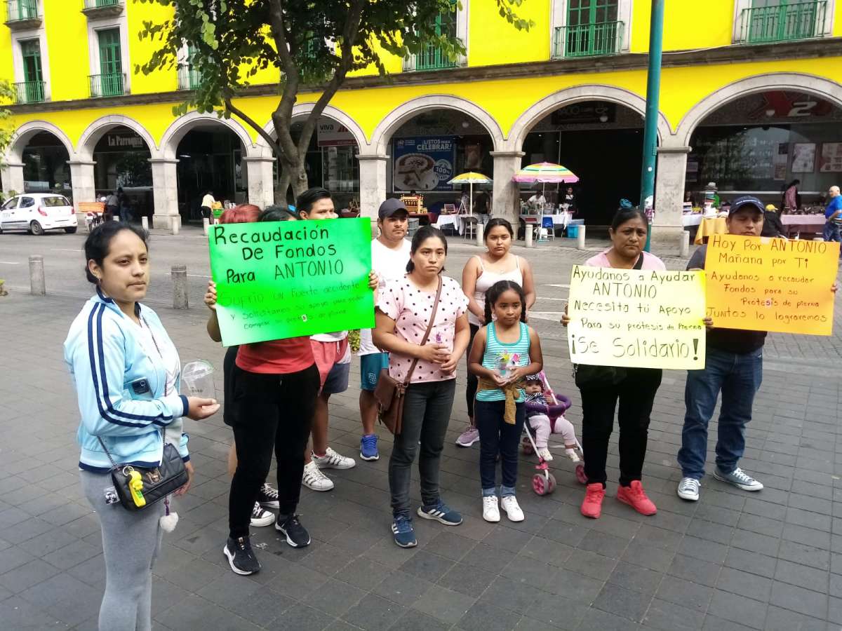 Familiares de motociclista accidentado buscan apoyo  de la ciudadanía para adquirir prótesis de pierna