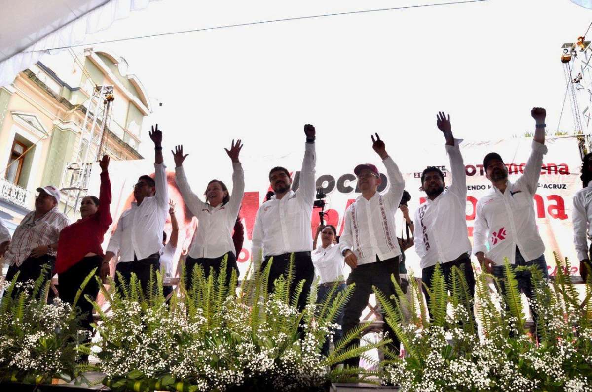 Fuera de Veracruz políticos vestidos de ovejas, afirma Zenyazen Escobar