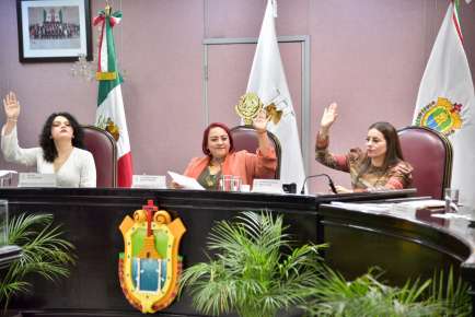 Recibe Congreso dos solicitudes de licencia para separarse del cargo   