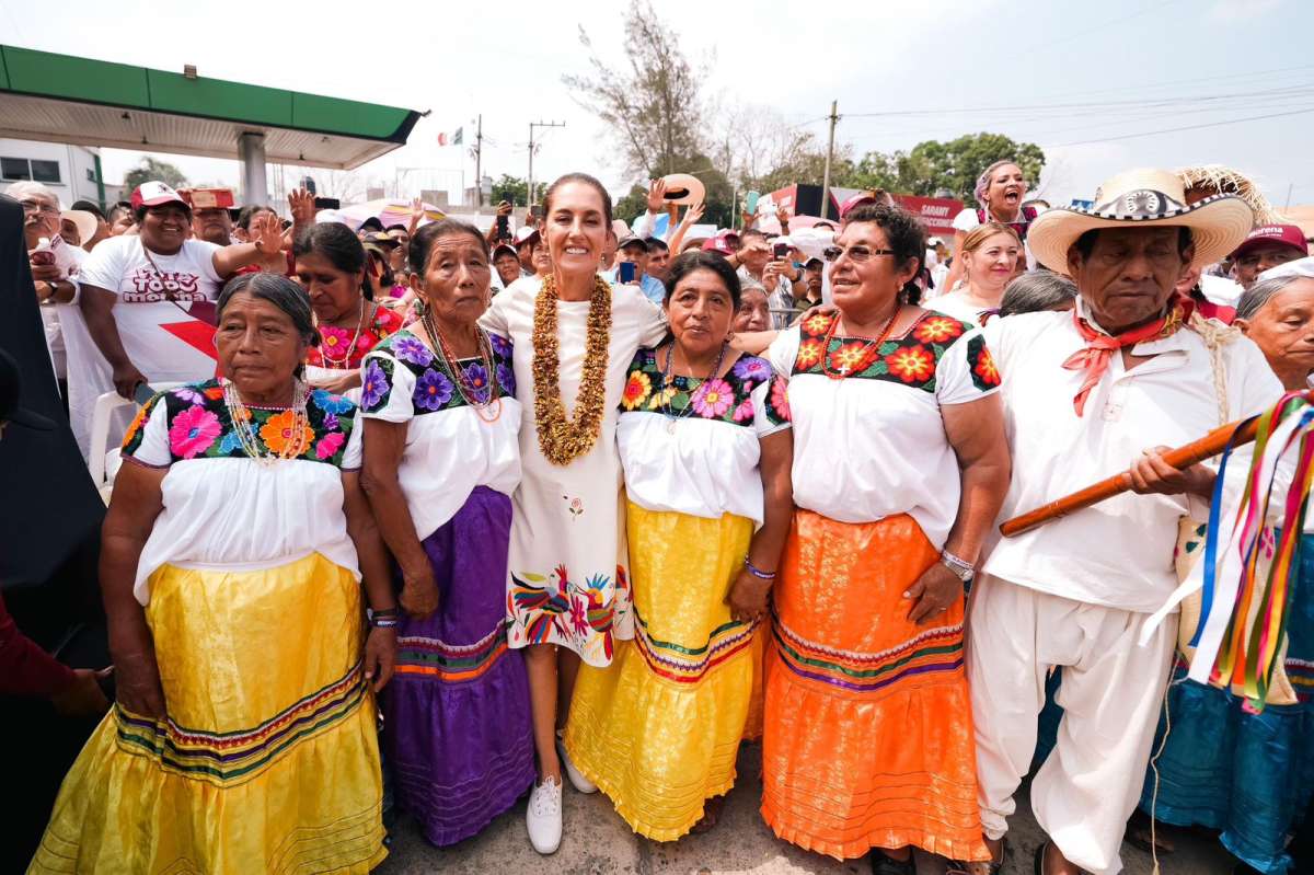PESE A SUS CALUMNIAS LA OPOSICIÓN NO SUBE EN LAS ENCUESTAS: CLAUDIA SHEINBAUM CELEBRA EL ÁNIMO DEL PUEBLO DE VERACRUZ POR LA CONTINUIDAD DE LA 4T