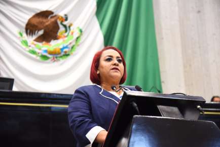 Presenta Diputación Permanente Informe del Primer Receso   