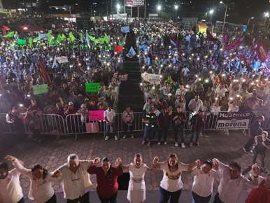 VAMOS A SEGUIR TRABAJANDO CON USTEDES, NO HABRÁ DIVORCIO ENTRE GOBIERNO Y PUEBLO: CLAUDIA SHEINBAUM LLAMA A CONTINUAR CON LA REVOLUCIÓN PACÍFICA DE MÉXICO CON LA 4T