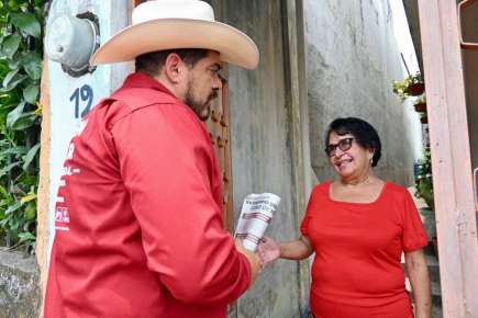 Zenyazen Escobar: política de cercanía y compromiso con el pueblo