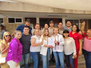 Entregan constancia de mayoría a Maru Pinete y Denisse Guzmán González