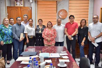 Asesora Congreso local a autoridades municipales