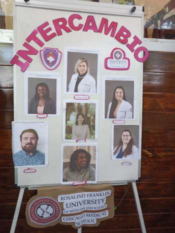 Estudiantes de Medicina de USA elogian sistema de salud mexicano al otorgar los servicios a población abierta sin costo alguno  