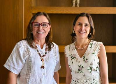 Se reúne Rocío Nahle García con la próxima secretaria de Energía del Gobierno de México, Luz Elena González.