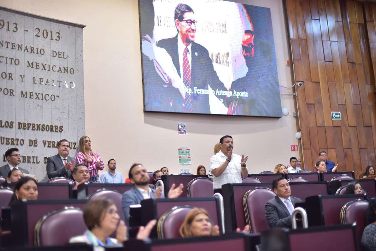 Rinde LXVI Legislatura homenaje al diputado Fernando Arteaga   