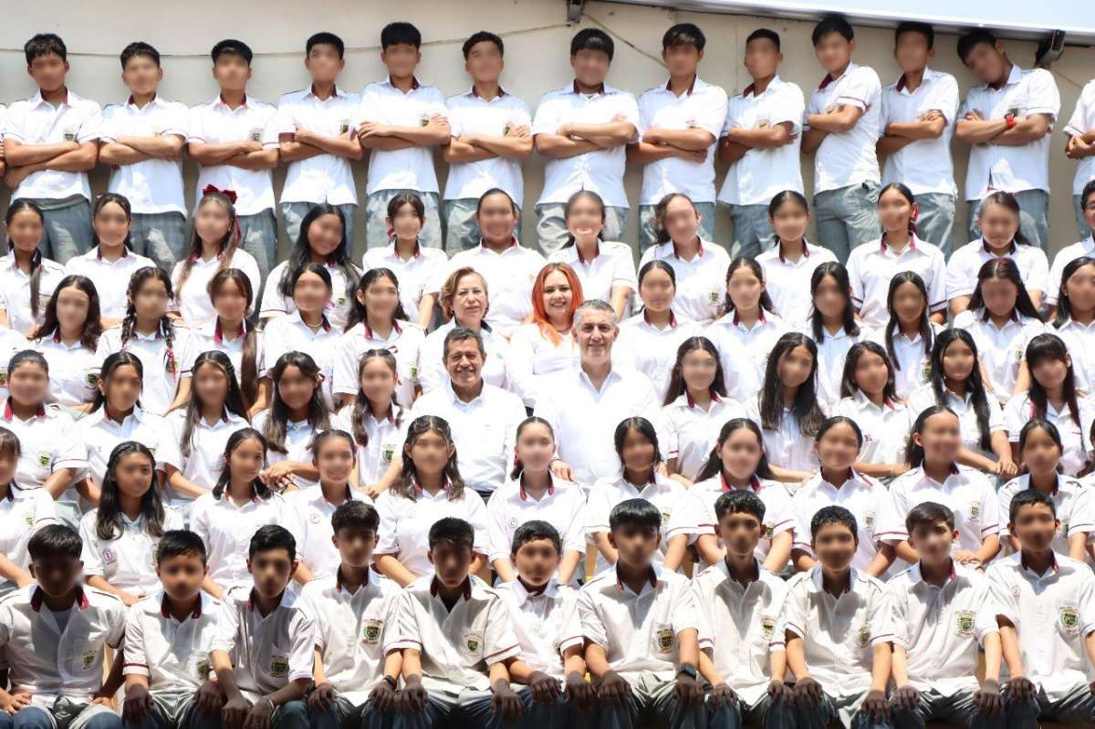 Es Víctor Vargas Barrientos padrino de generación en la Escuela Secundaria General “Cuitláhuac”