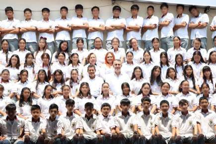 Es Víctor Vargas Barrientos padrino de generación en la Escuela Secundaria General “Cuitláhuac”