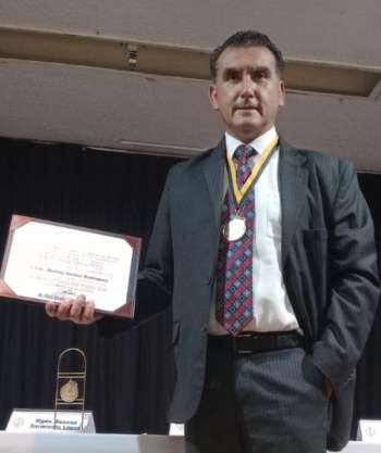 El abogado veracruzano Jhonny Archer recibe Premio Nacional del INCDA  