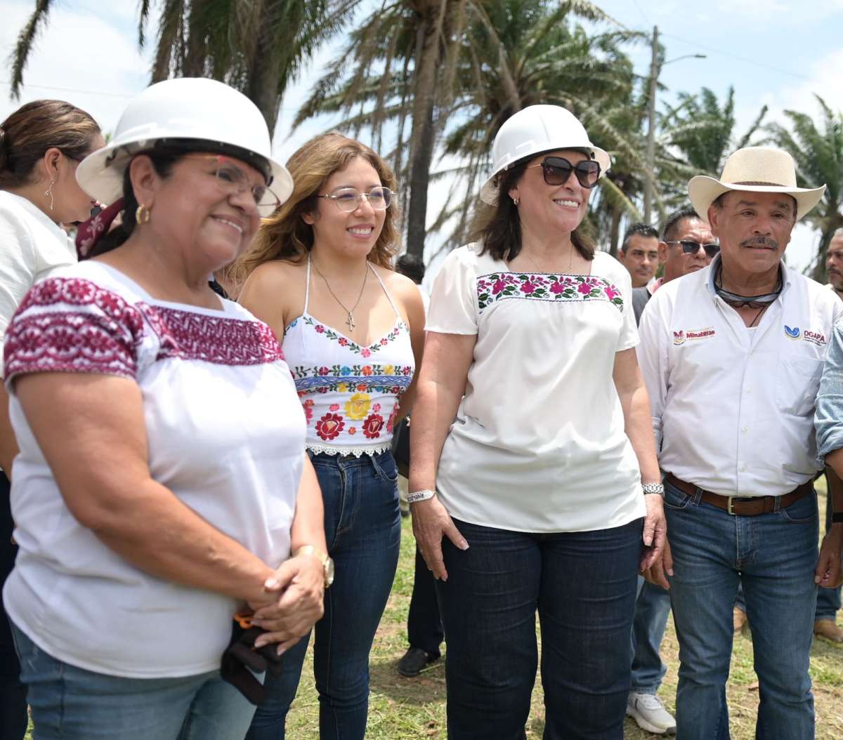 INAUGURA ROCÍO NAHLE PRIMER PARQUE FOTOVOLTAICO EN EL SUR DE VERACRUZ