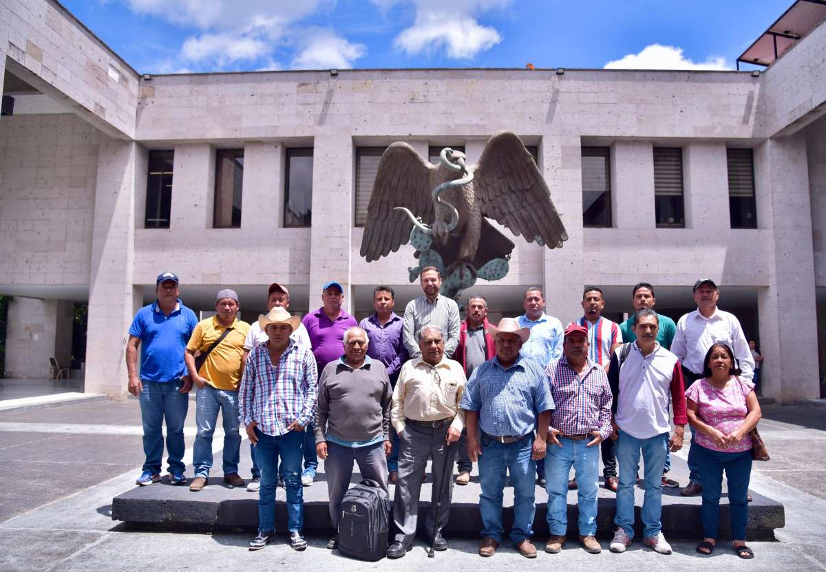Agradecen habitantes de Atzalan gestiones de Diputado   